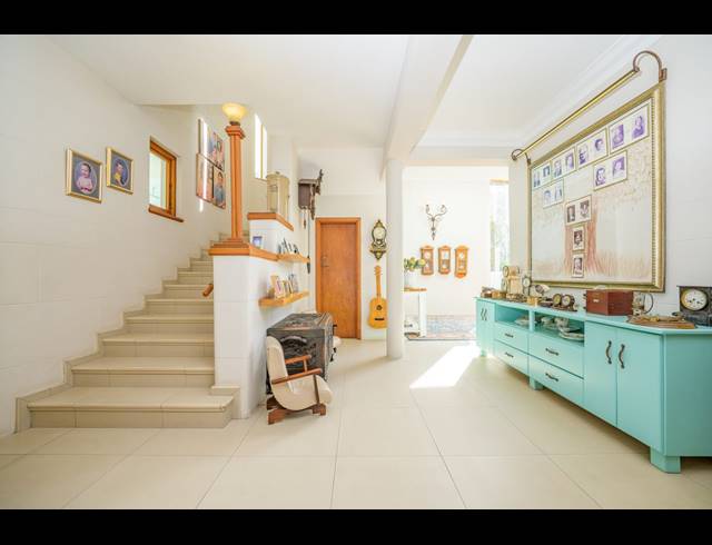 6 BEDROOM FREESTANDING FOR SALE IN GLENWOOD